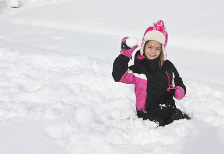 Keeping It Fun: 7 Safety Tips for Snowball Fights and Kids Playing in the Snow